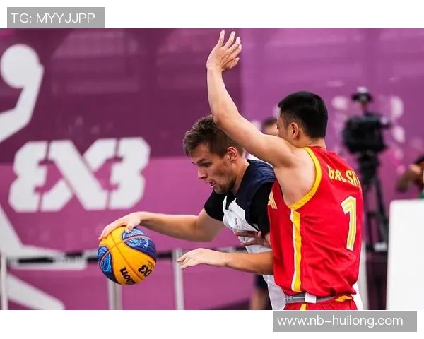 俄罗斯男篮与捷克男篮激战正酣谁能在国际赛场上笑到最后